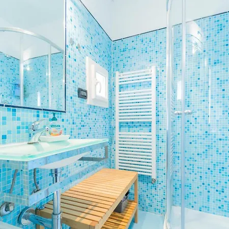 Apartman 148 - Stylish Lungomare, In Centro, 20metri Dal Mare Lerici